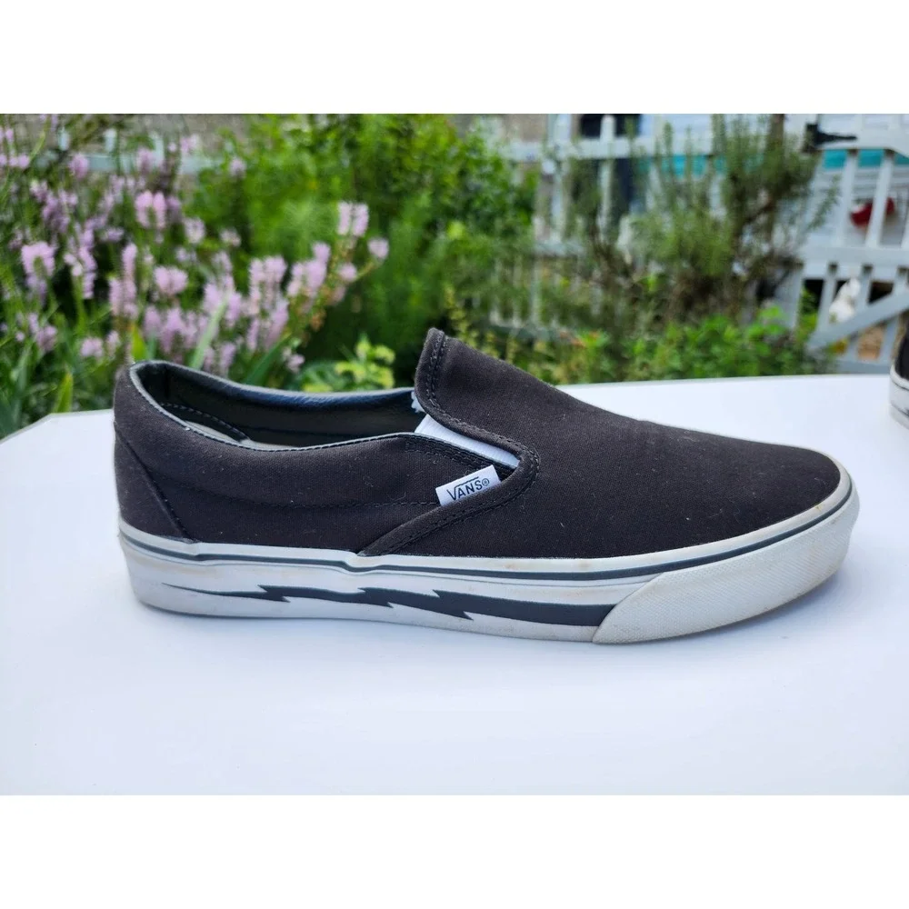 Vans Customs Classic Slip-On Black Canvas Lightning Bolt Mens 10 I.A. Embroidery